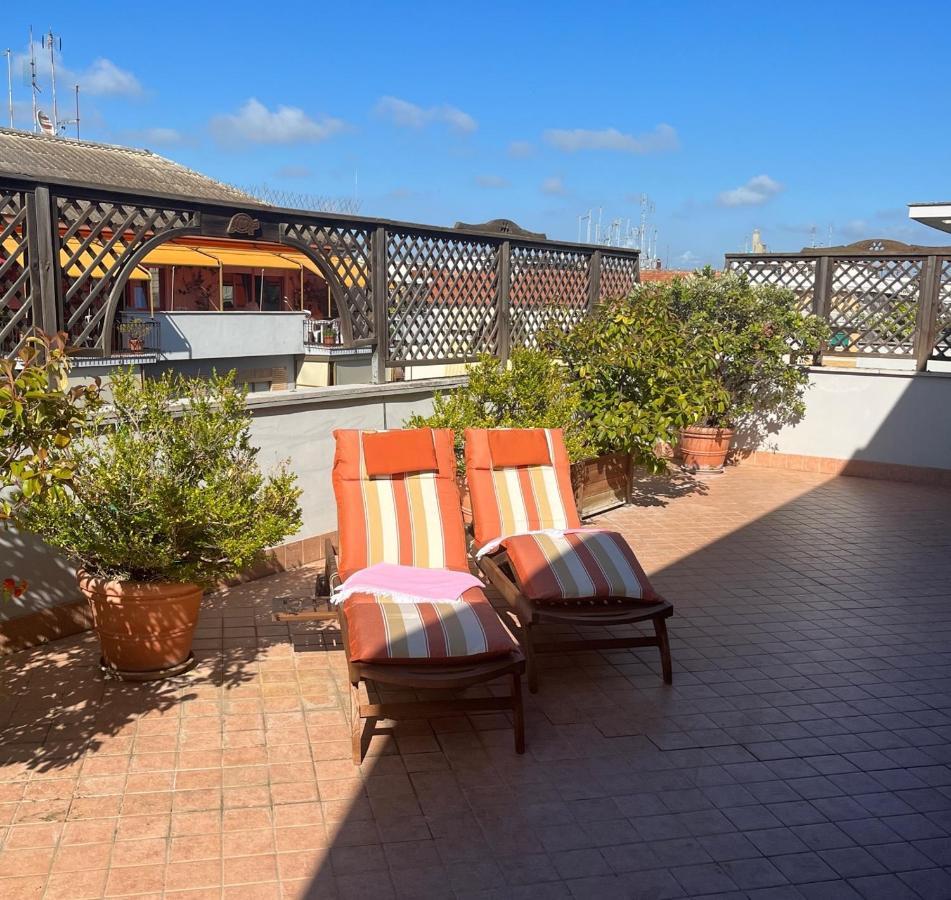 Apartamento Attico Con Terrazza In Via Dei Traghetti Lido di Ostia Exterior foto